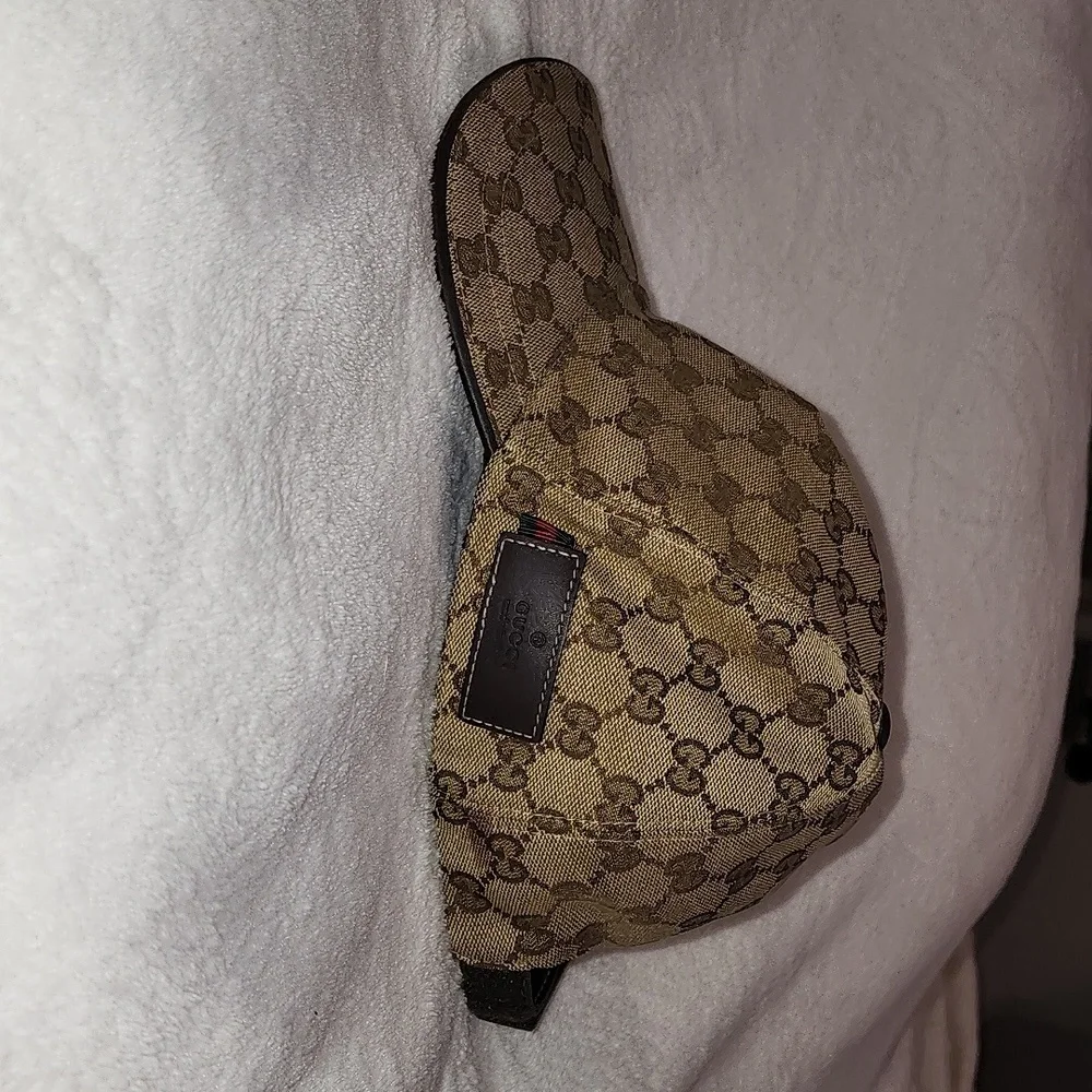 GUCCI - Picture 2 of 10